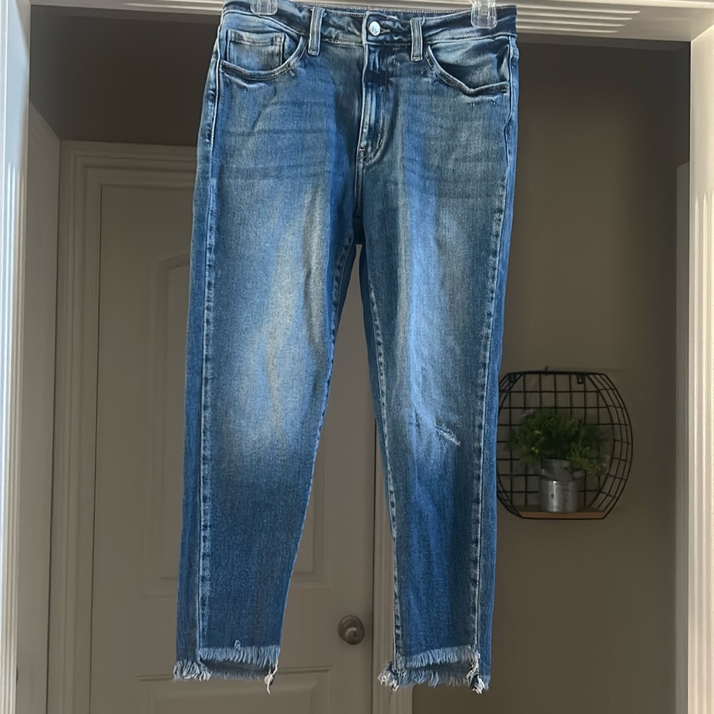 Kancan Jean Capri only worn a few times. Excellent Condition